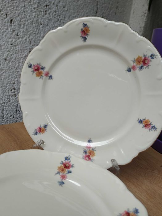 Десертни чинии с маркировка