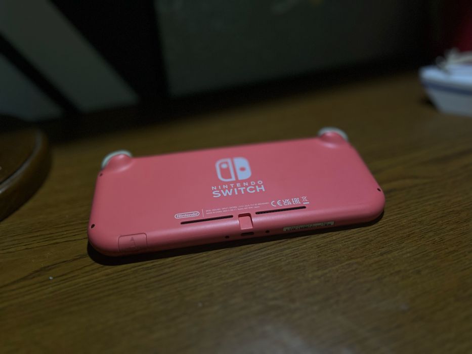 Vand consola Nintendo Swithch Lite