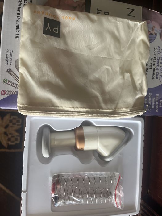 Массажер для подбородка и шеи.