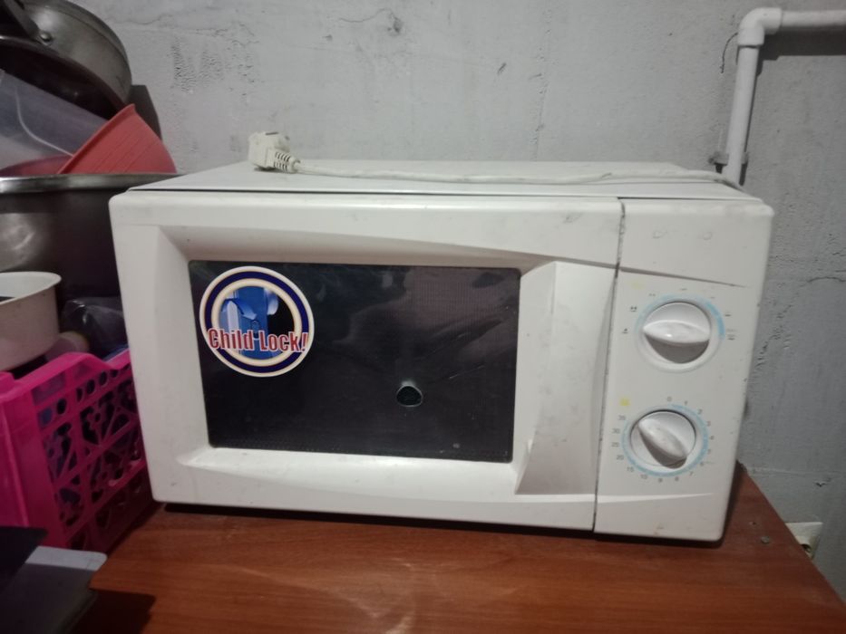 Продам микроволновку срочно