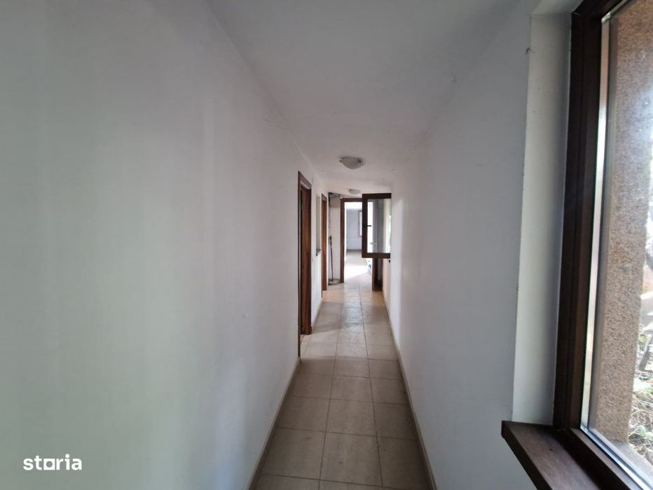 Casă 3 camere cu teren/1’ Metrou 1 Mai/Salon beauty/Cabinet/Locuință