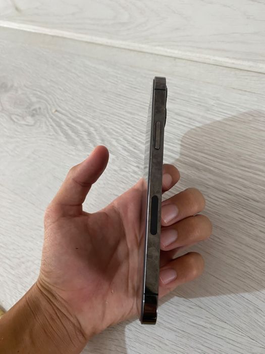 iphone 12pro 128гб 76емкость