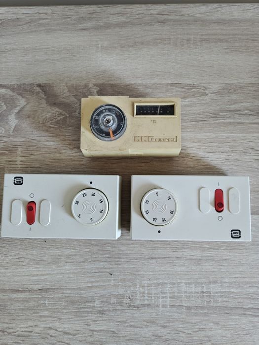 Vând termostate analog