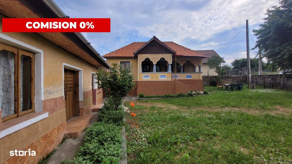 Vanzare casa traditionala, teren generos, sat Biltisoara, comuna Runcu