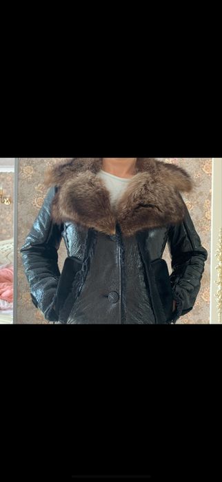 Продам куртку теплую