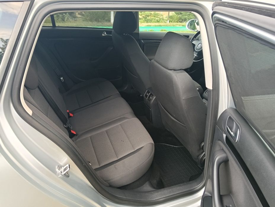 VOLKSWAGEN Golf 2010 — imagine 4