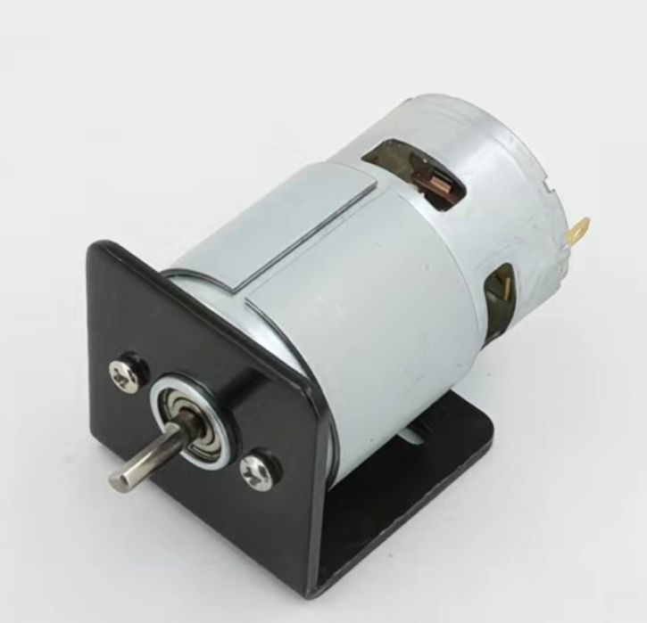 Мотор 775 вместе с кронштейном