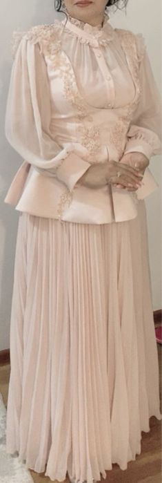 Кешкі той көйлегі