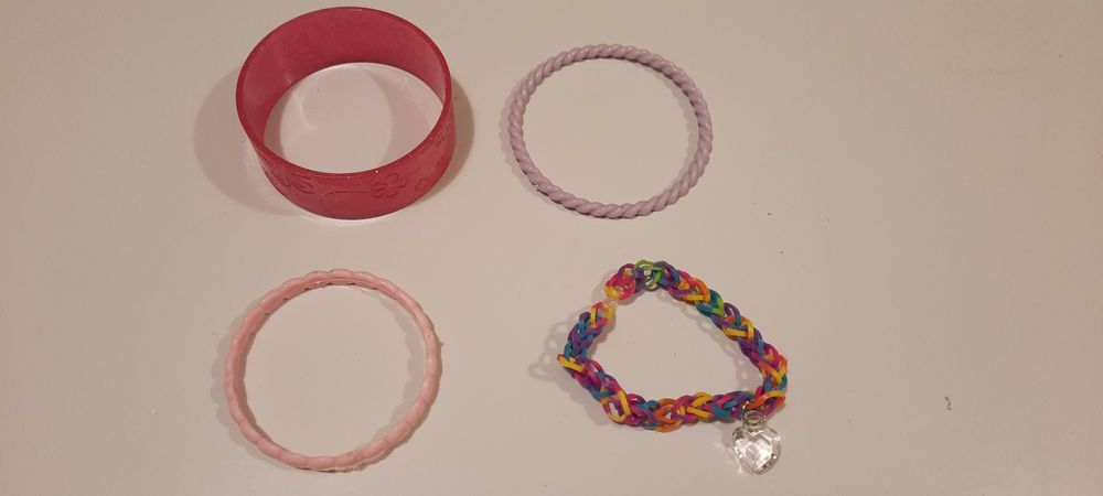 Фибички и гривни