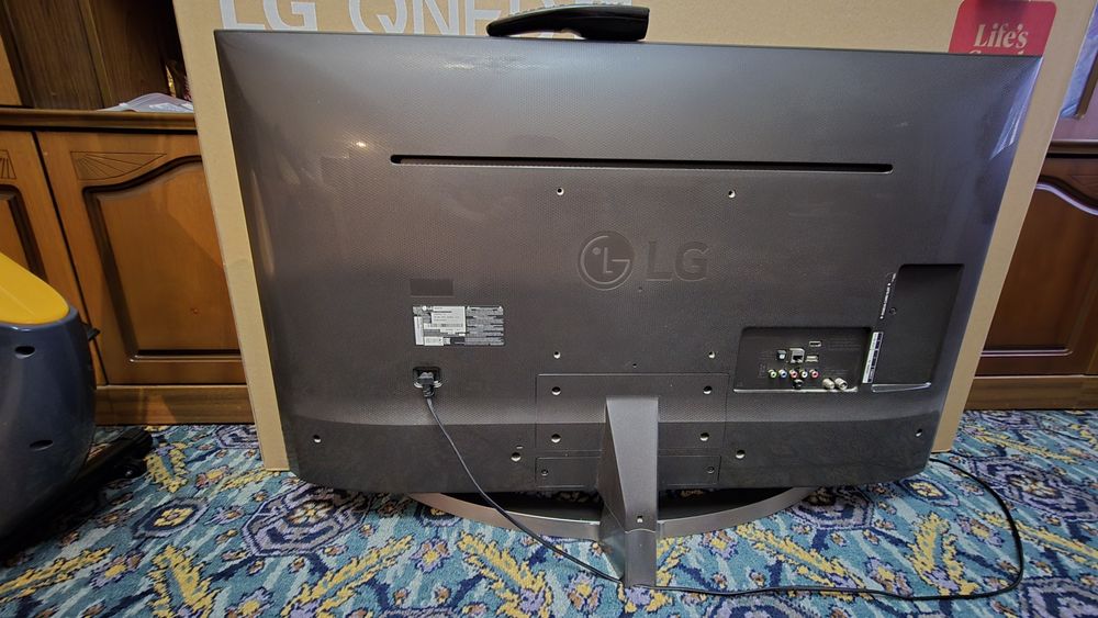 Телевизор LG 43UH676V-ZA