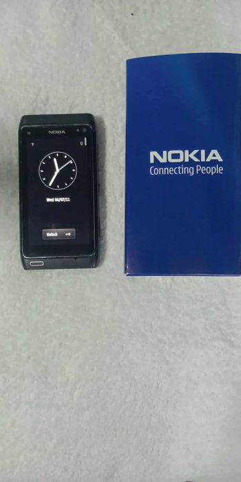 Vand Nokia n8 in stare foarte buna- ca NOU !!