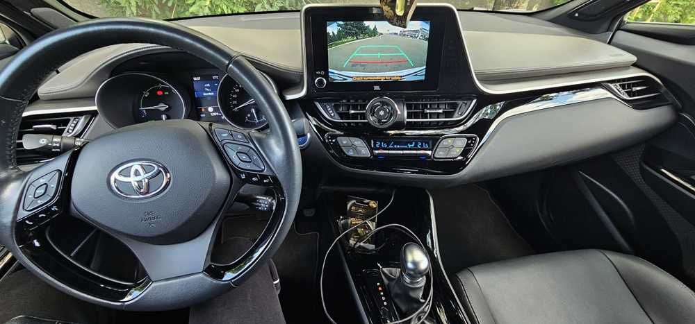 Toyota C-HR BI -TONE Alb perlat. JBL-Piele,Distronic .140 cp.16.000 km