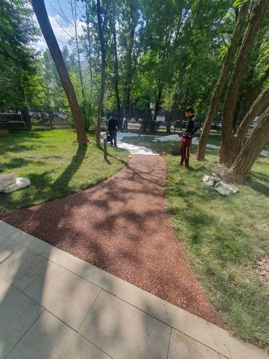 Tosh gilam bilan kelajak tomon