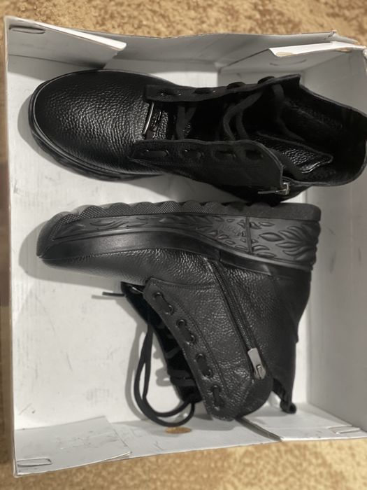 Ботинки Женские.