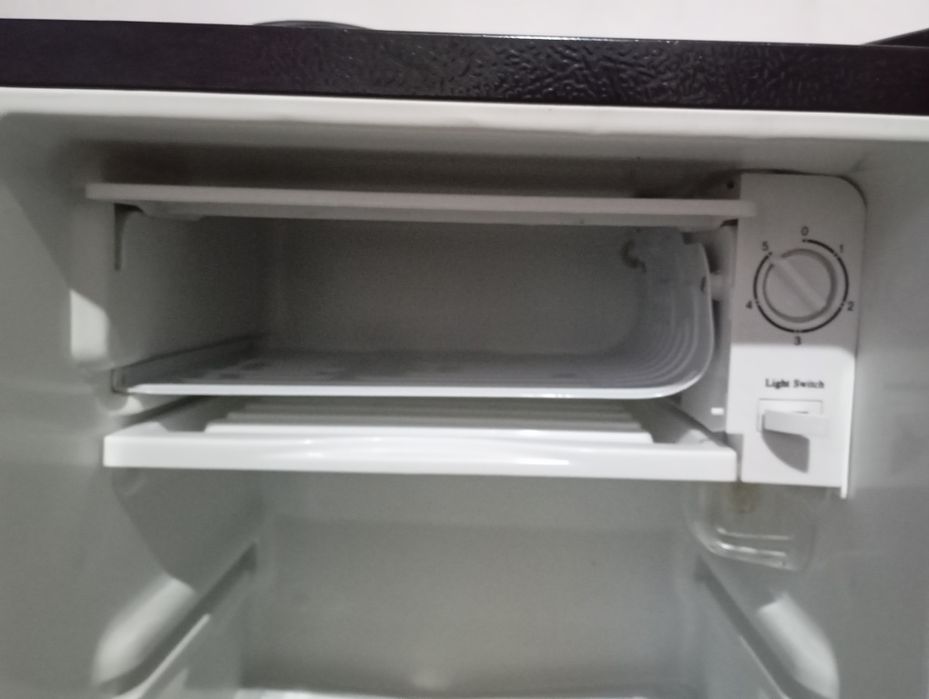 Холодильник продаются