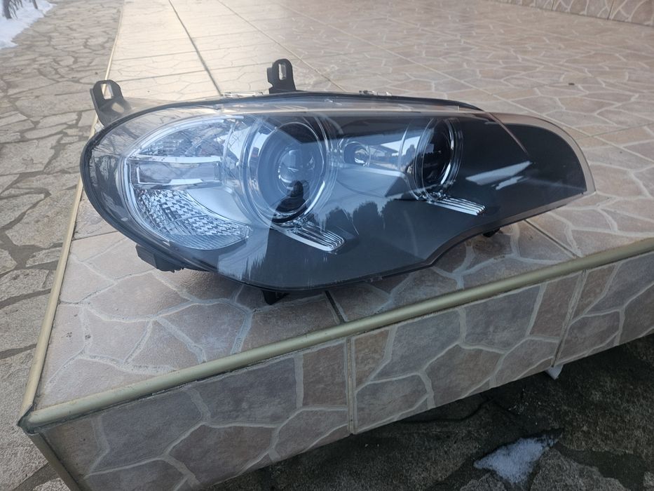 Десен фар за BMW e70 Feis 2010 2013