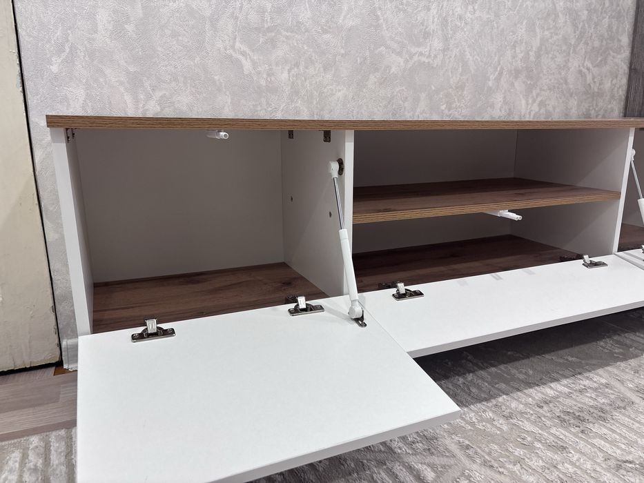 Напольная ТВ-тумба