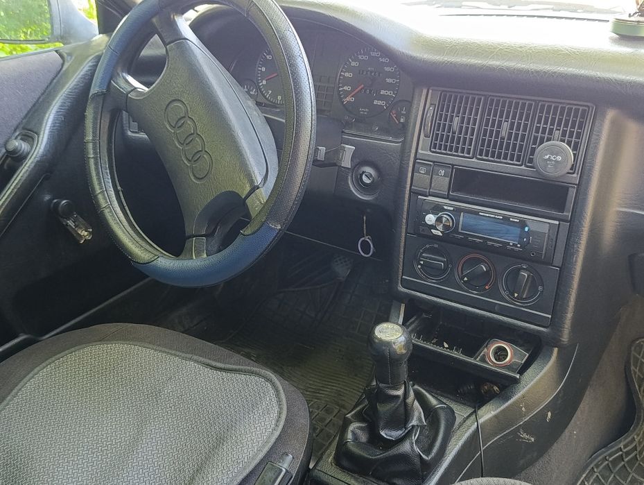 Продам Ауди 80 б3