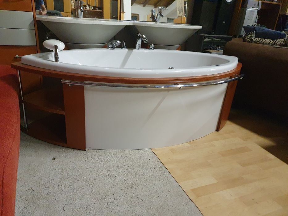 set mobilier baie cu cada insulara