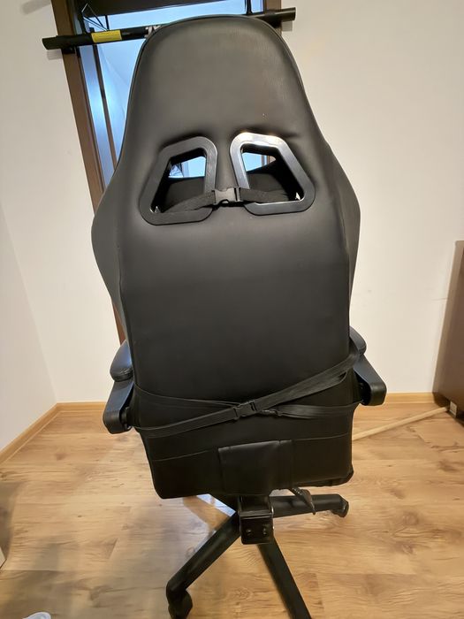 Scaun gaming negru