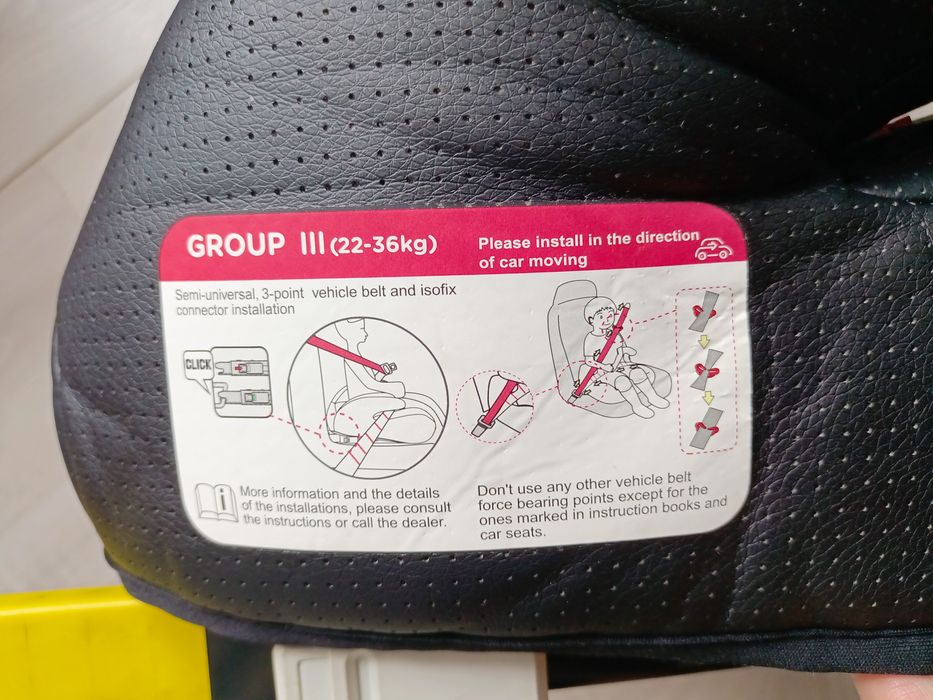 Inaltator auto Chipolino Roady cu sistem Isofix