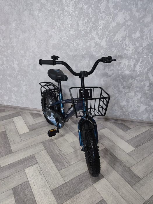 Продам велик на возраст 5-7 лет