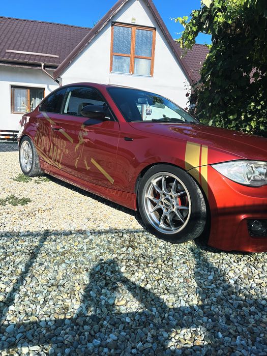 BMW  E82  120D.
