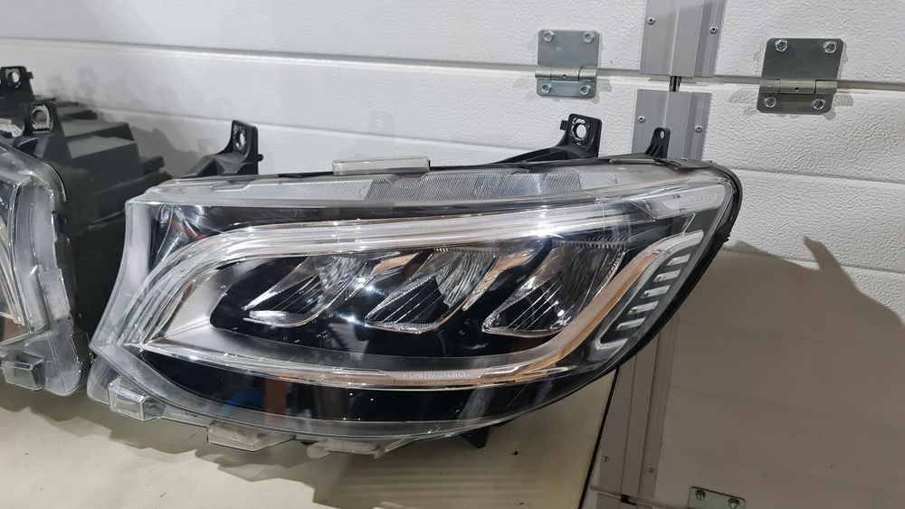 Far stanga dreapta full led Mercedes Sprinter W907 W910 Led Hight Perf