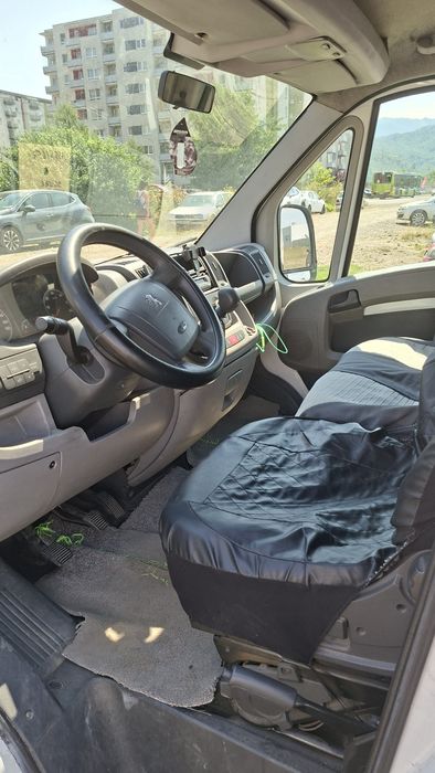 Vând peugeot boxer
