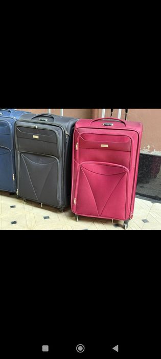 Чемоданы дорожные