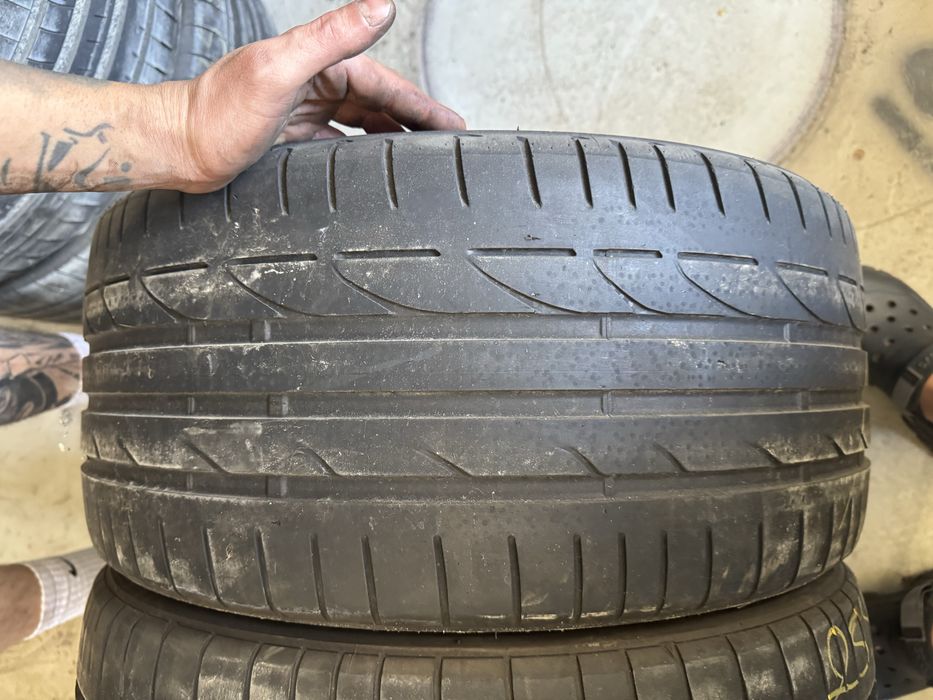 255 35 19 bridgestone vara runflat/steluta