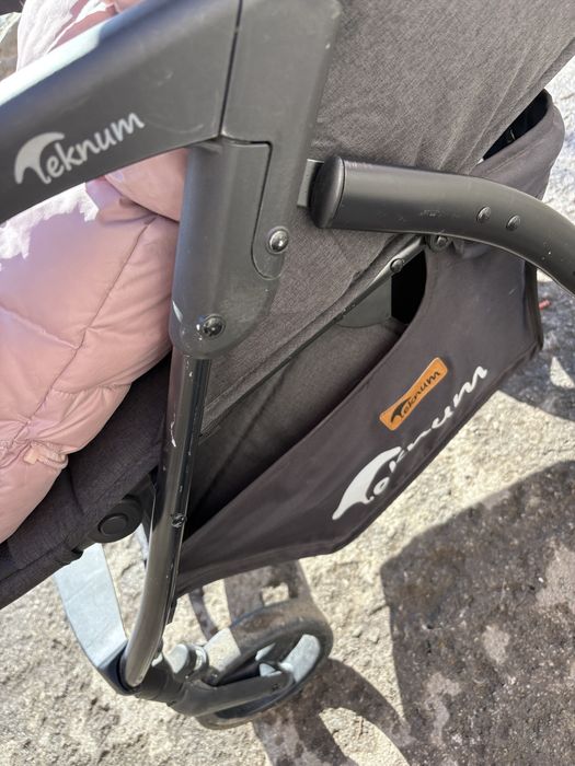 Продам коляску Teknum