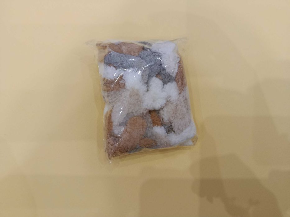 Ръчно изработени шалове и ластици (скрънчи)