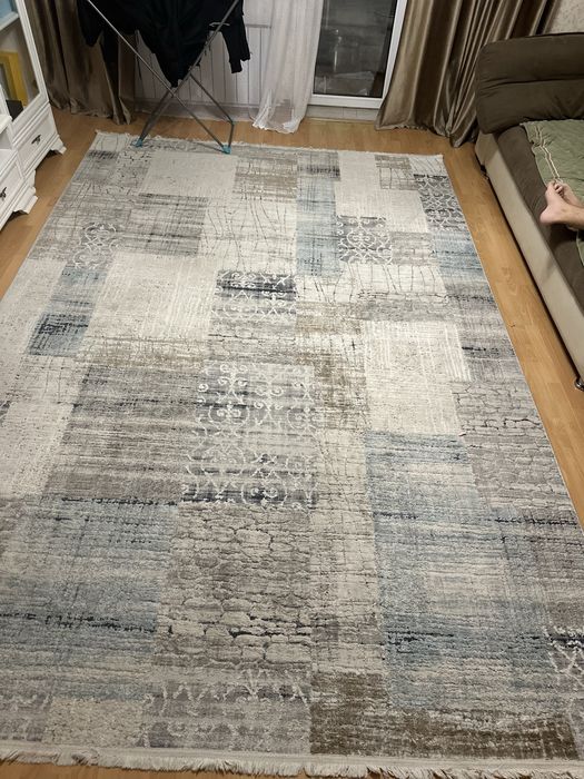 Продам ковер 15000