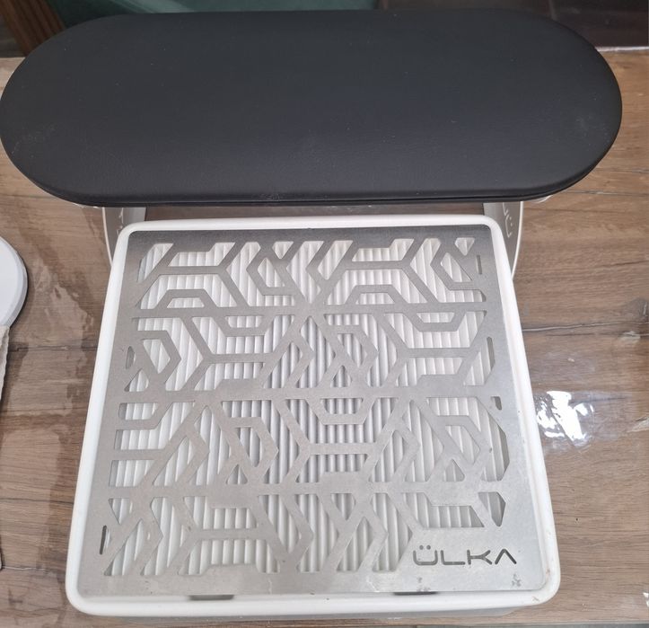 Прахоуловител ULKA и подарък