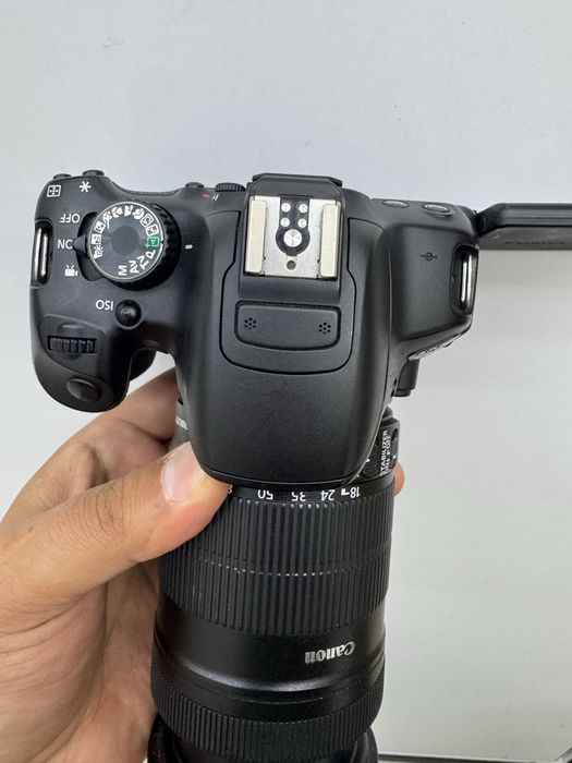 Canon 650D 18-135 is yaxshi holatda . 2oy kafolat
