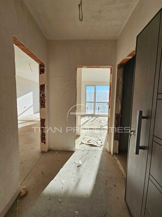 Продава се Двустаен апартамент в Пловдив, Южен - 75 кв.м за 1067 €/кв.м - Снимка #2