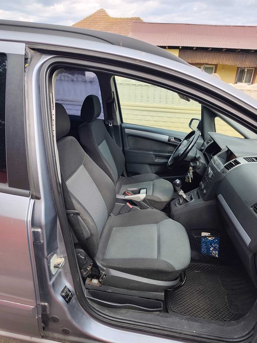 Vând Opel Zafira in stare buna 1.9 Tdci ,Ambreiaj nou, distribuție noua , km ne modificați
