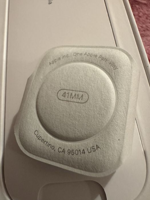 Нов Apple Watch 8 Starlight Cellular