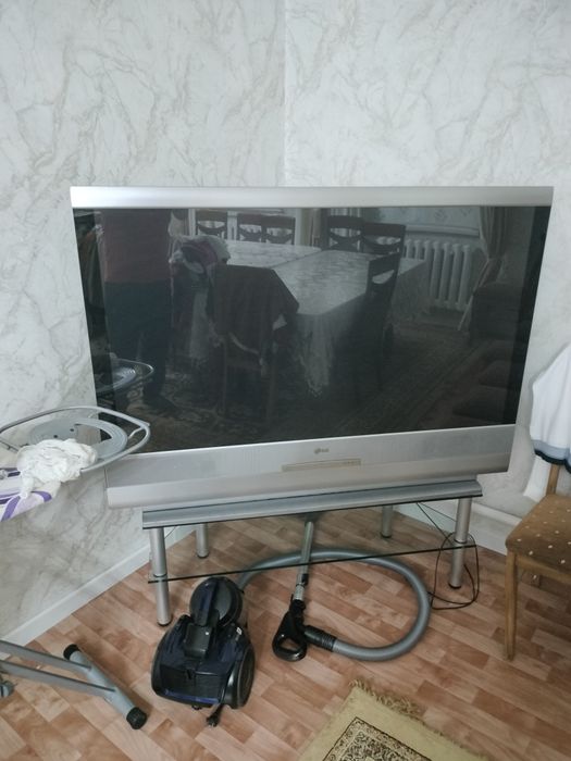 Большой телевизор