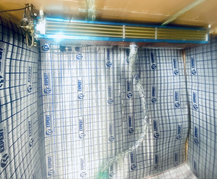 Халадельник сотилади срочьно!!!