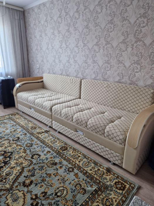 Продам диван в отличном состояние.