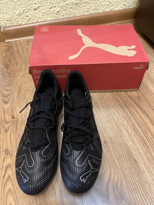 ghete de fotbal puma future negre
