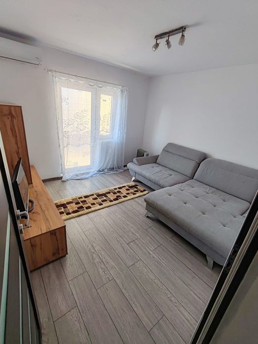 Vând apartament 55 mp