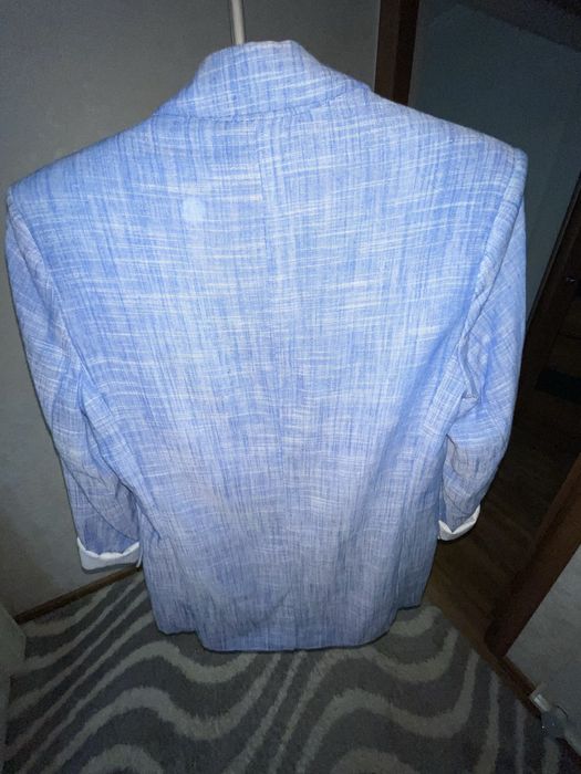 Продам новые льняные пиджаки