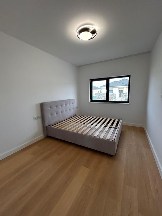 Casa premium de vânzare, cartier asfaltat - cartierul Olimp/Casandra