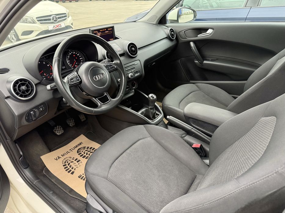 AUDI A1 2011 — imagine 5