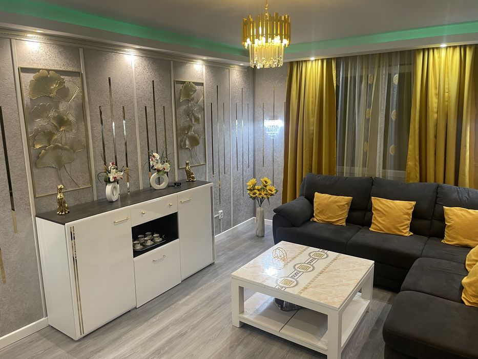 Apartament 3 camere, 2 băi, 2 balcoane + parcare inclusă
