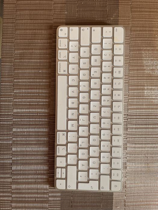 Apple MAGIC Keyboard A2450