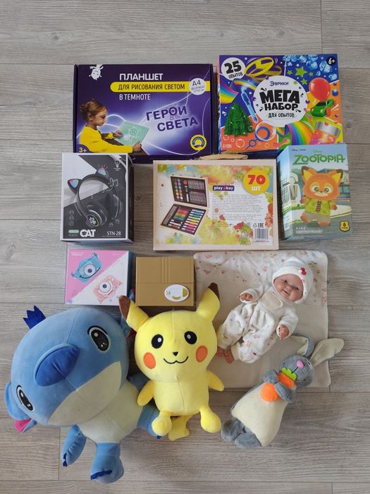 Продам пакет игрушек для девочек мальчиков настольные игры телескоп